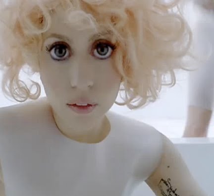 lady gaga no makeup bad romance. Lady Gaga is a style icon,