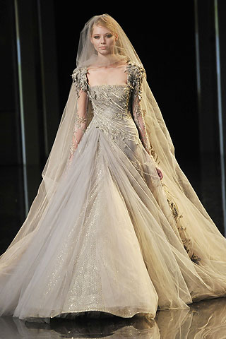 Elie Saab Katy Perry Wedding Dress Katy Perry and Russell Brand are 