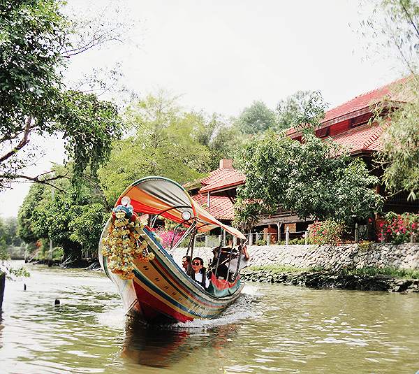 Longtail boat ride